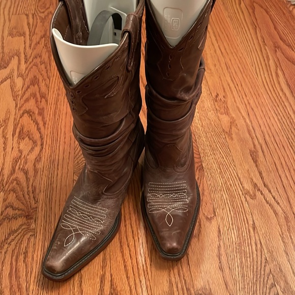 Cowboy Boots 🤠 - Picture 3 of 9